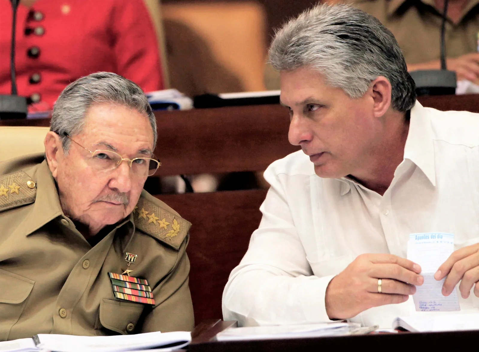 Florida va por Raúl Castro: orden de arresto por el derribo de dos aviones en 1996
